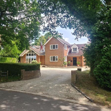 Ha'Penny Acre Bed & Breakfast Sherfield English Exterior photo