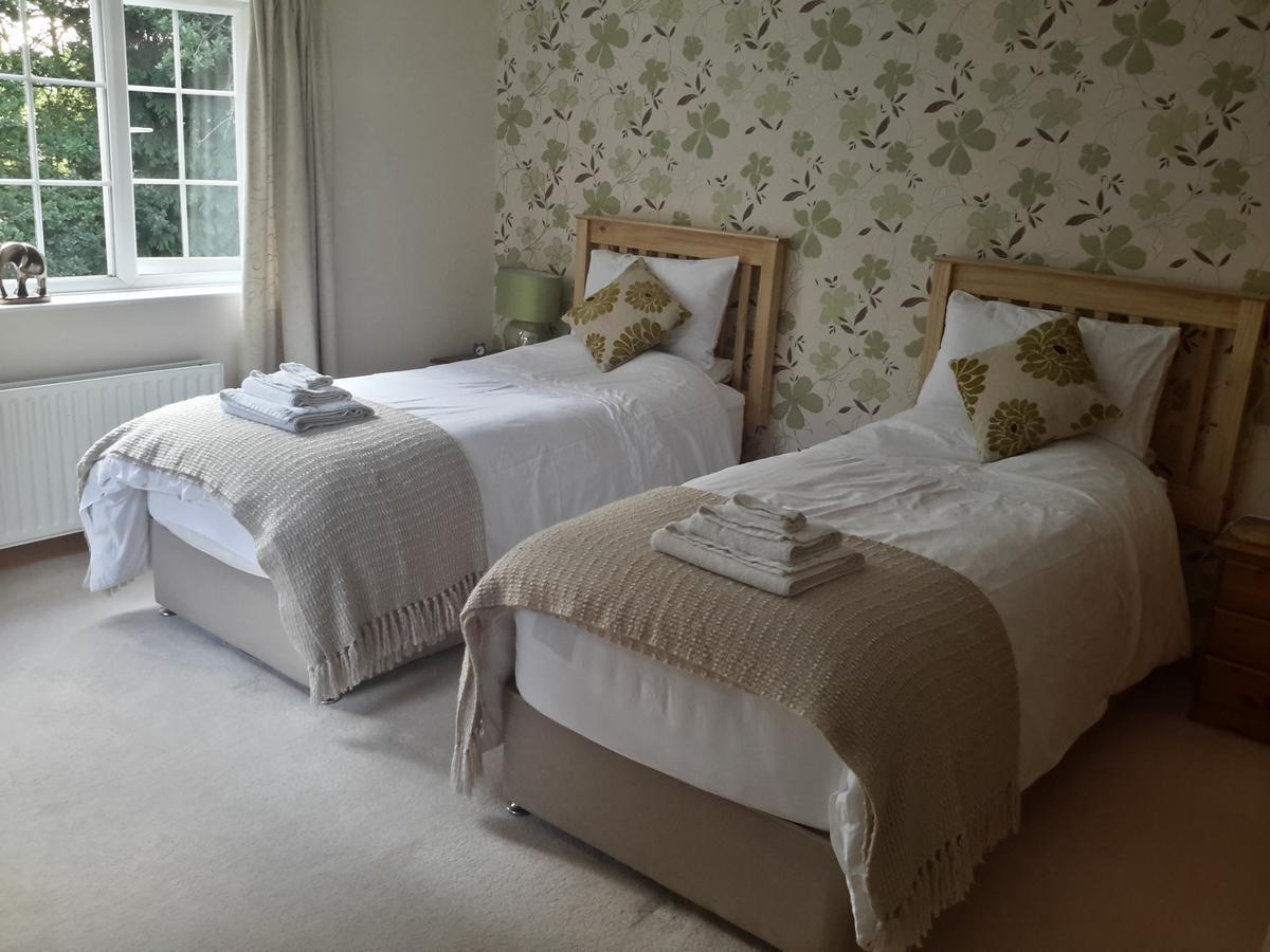 Ha'Penny Acre Bed & Breakfast Sherfield English Exterior photo